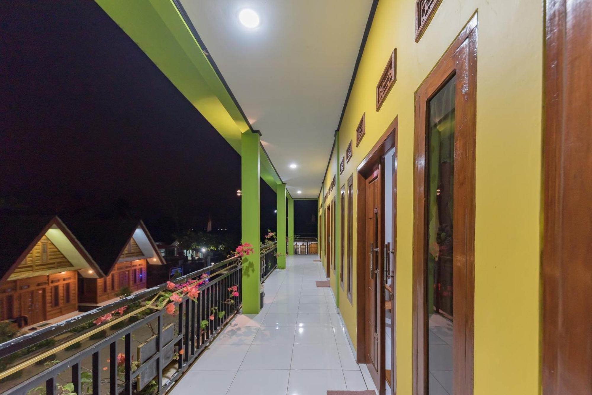 Hotel RedDoorz @ Geopark Ciletuh Sukabumi Cilowa Zewnętrze zdjęcie